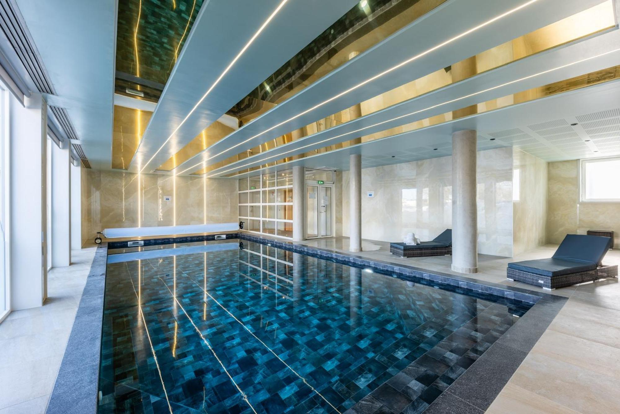 Brit Hotel Privilege Paris Rosny-Sous-Bois Dış mekan fotoğraf
