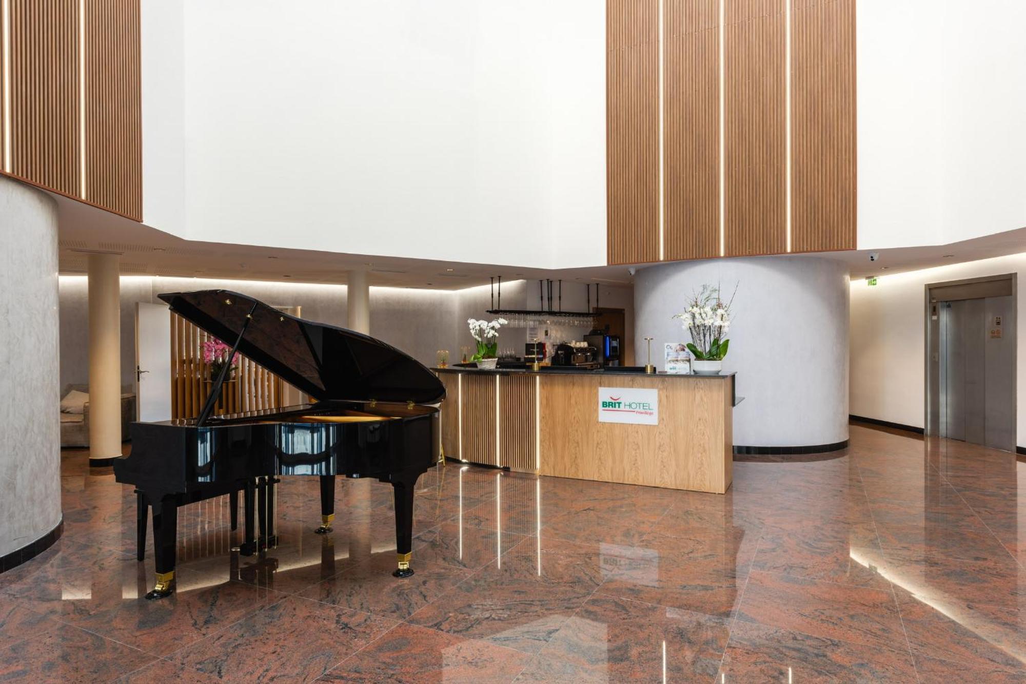 Brit Hotel Privilege Paris Rosny-Sous-Bois Dış mekan fotoğraf