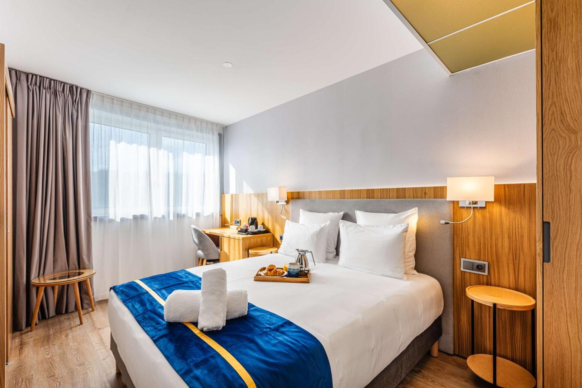 Brit Hotel Privilege Paris Rosny-Sous-Bois Dış mekan fotoğraf