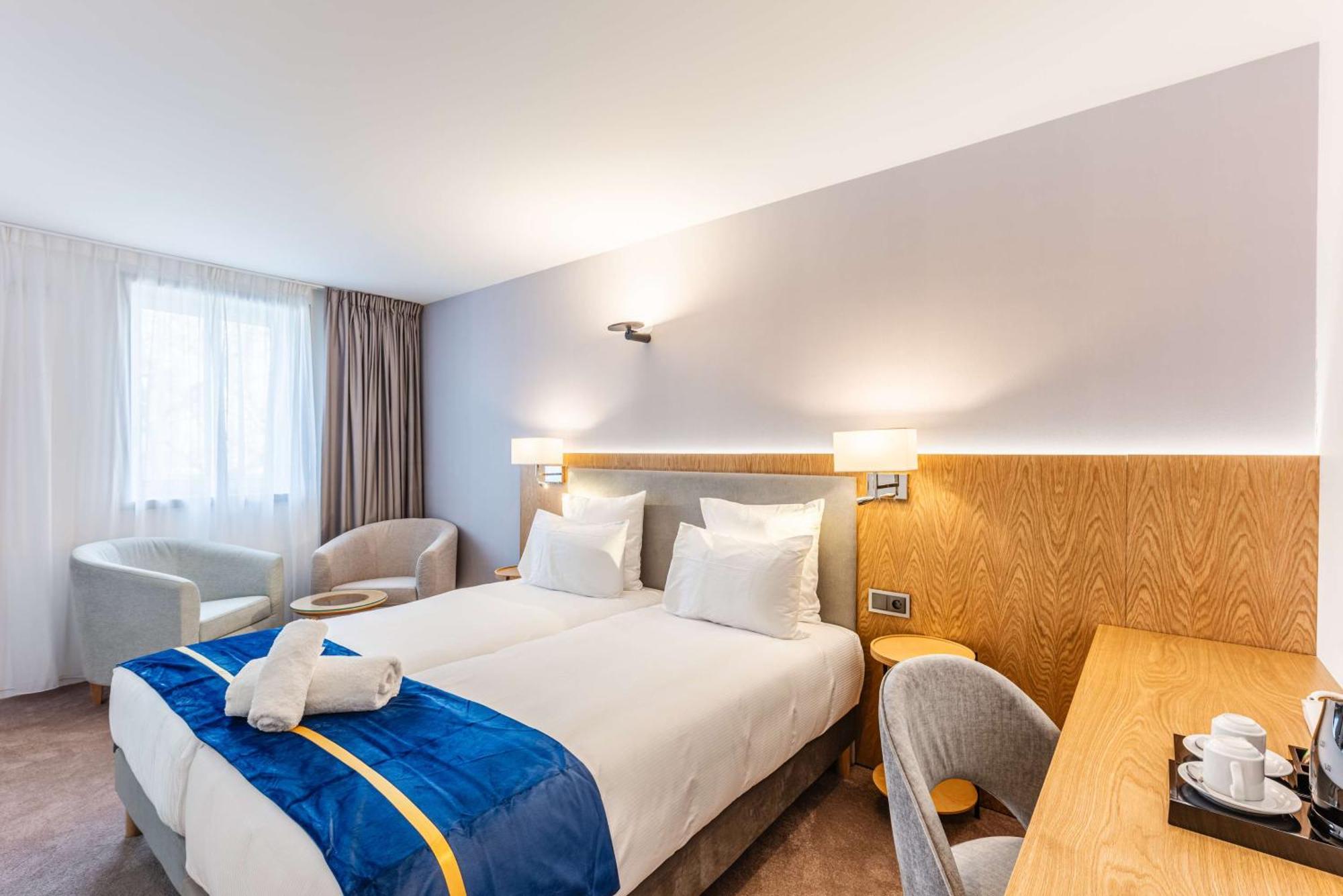 Brit Hotel Privilege Paris Rosny-Sous-Bois Dış mekan fotoğraf