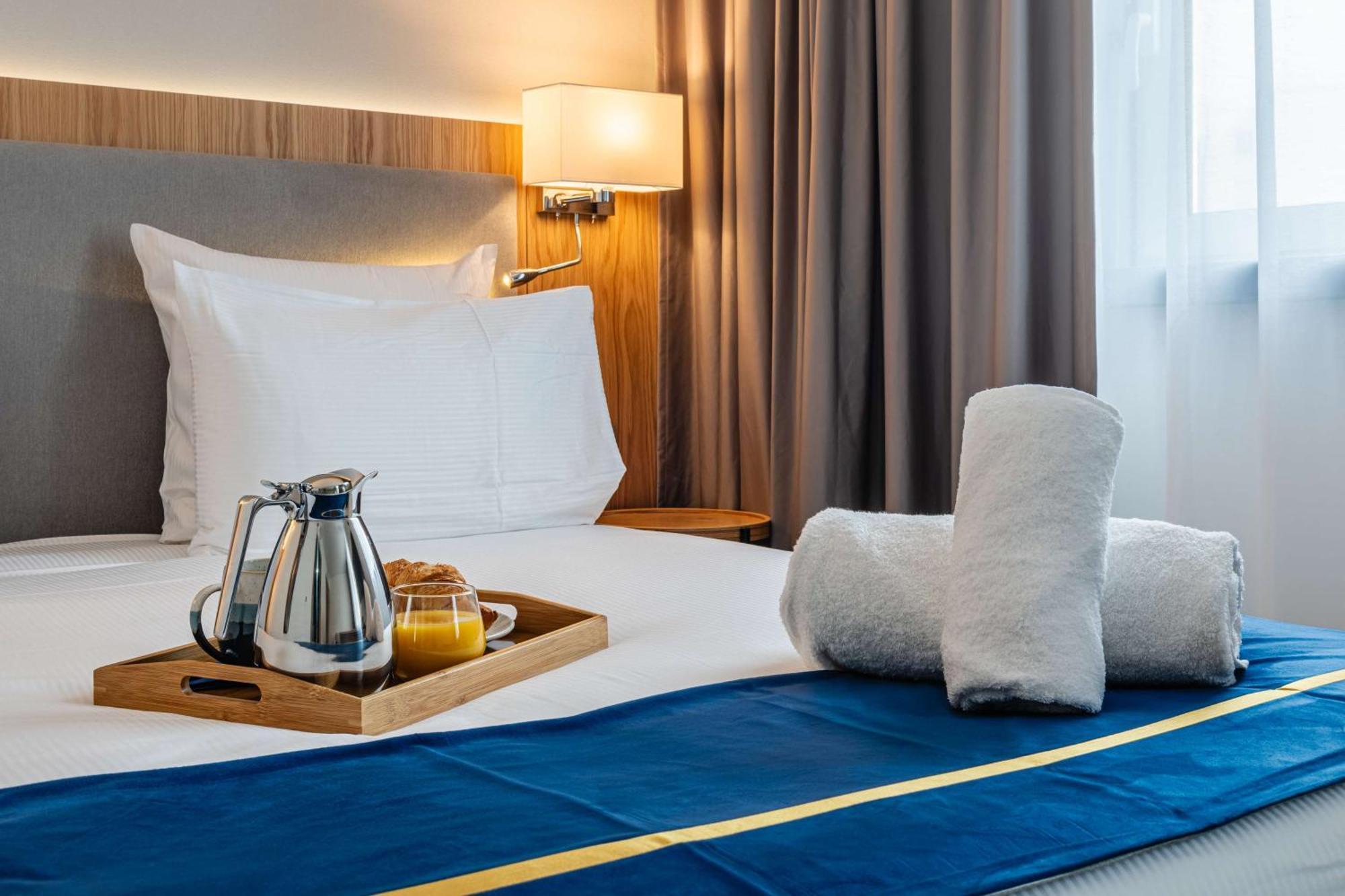 Brit Hotel Privilege Paris Rosny-Sous-Bois Dış mekan fotoğraf