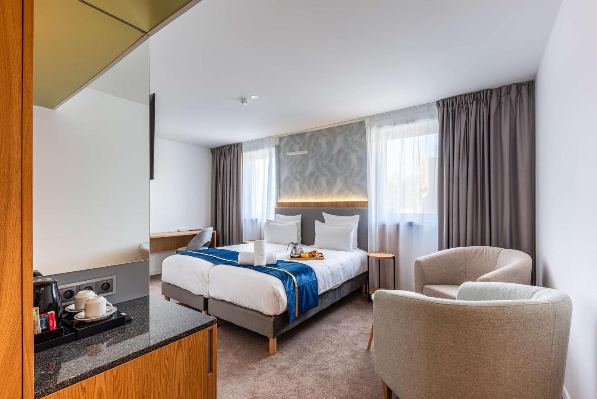 Brit Hotel Privilege Paris Rosny-Sous-Bois Dış mekan fotoğraf